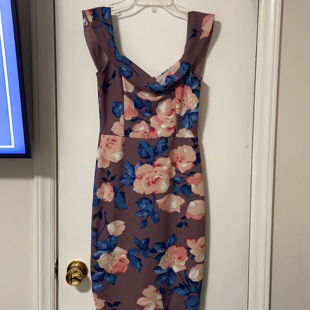 Junior dress with flower print size S